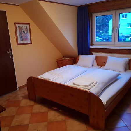 Pirates Hotel Hainburg an der Donau Bagian luar foto